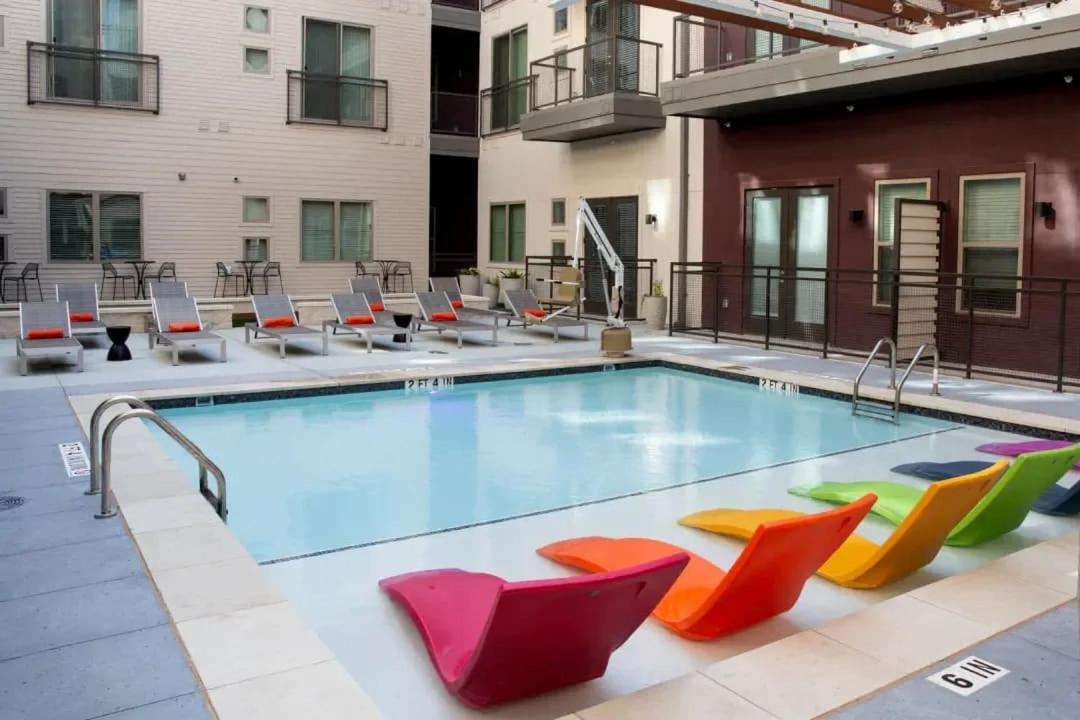Flora In Austin Apartment Exterior photo