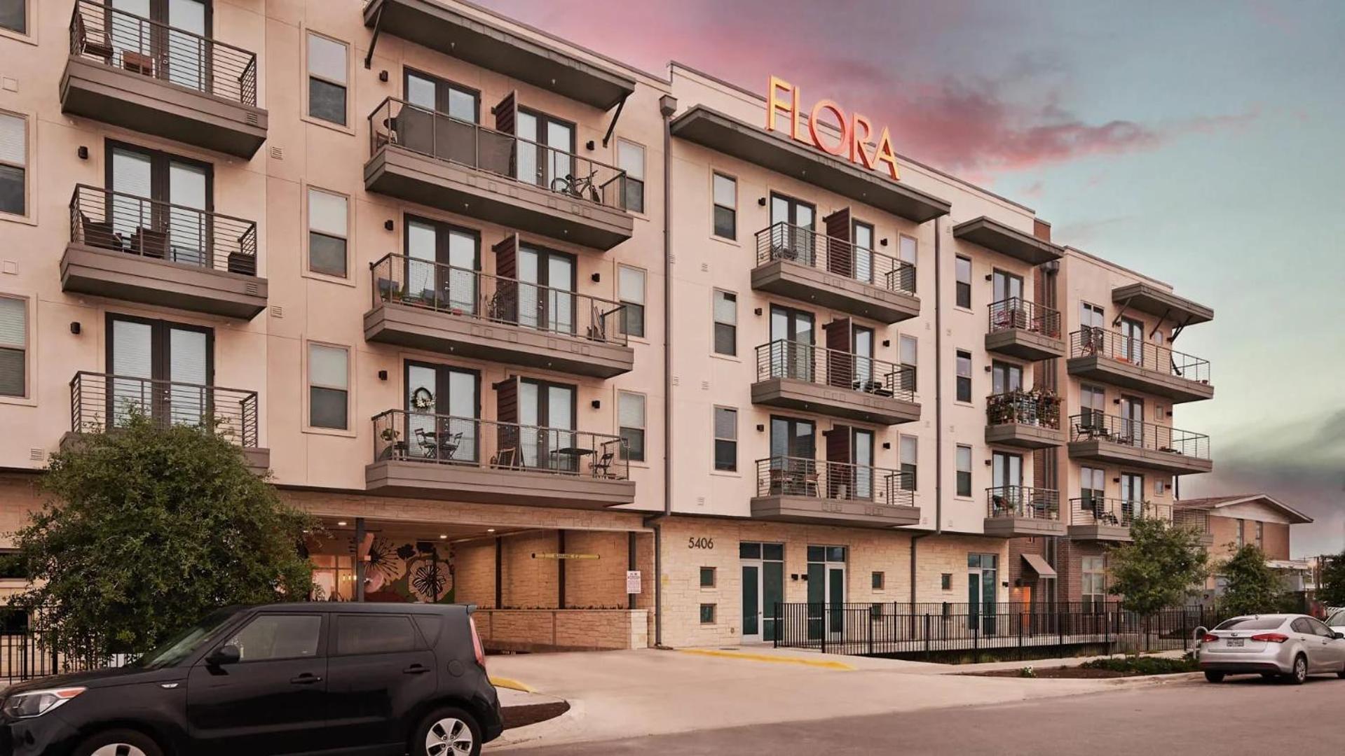 Flora In Austin Apartment Exterior photo